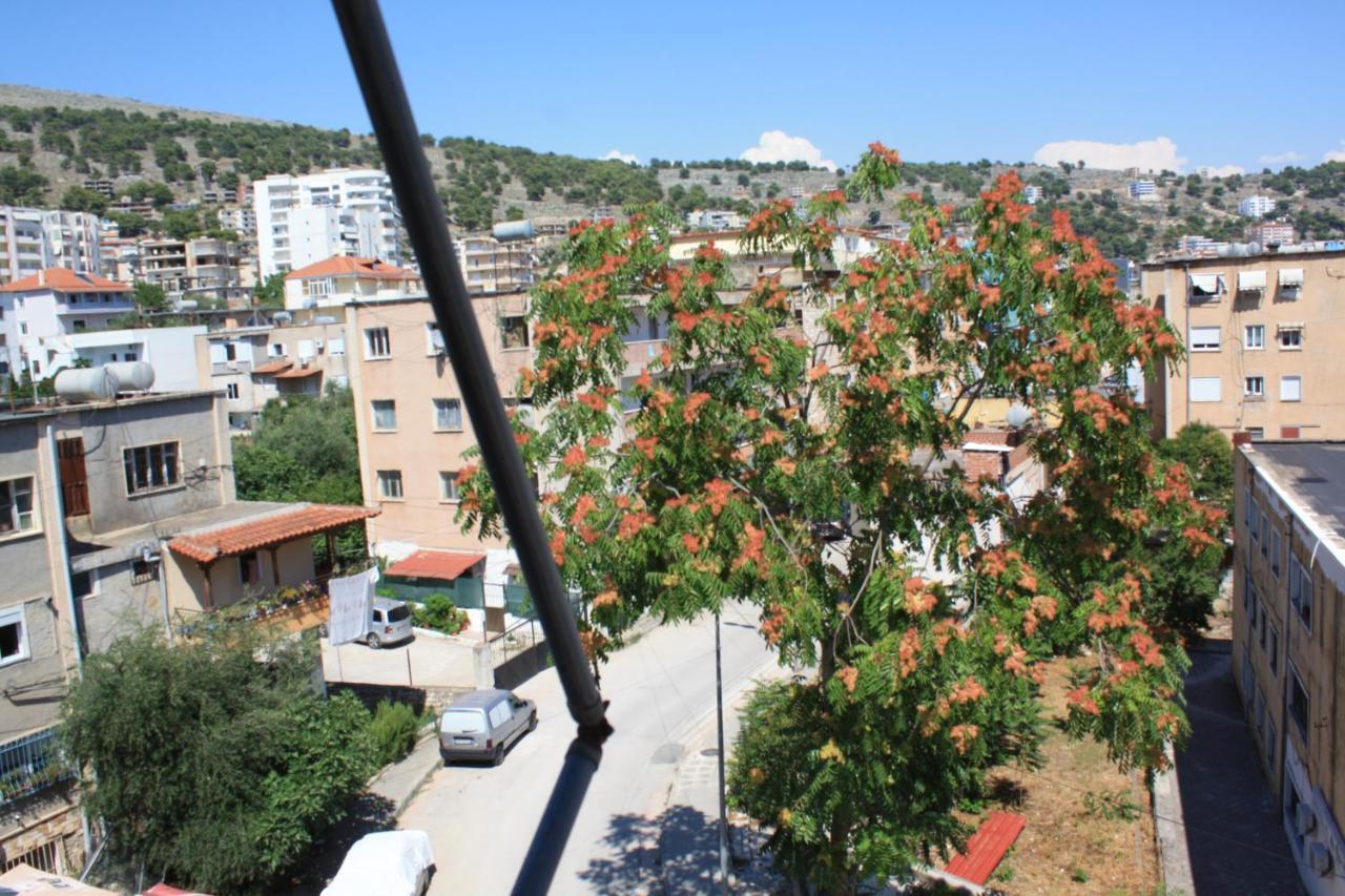 סרנדה Kanina Hotel&Hostel מראה חיצוני תמונה