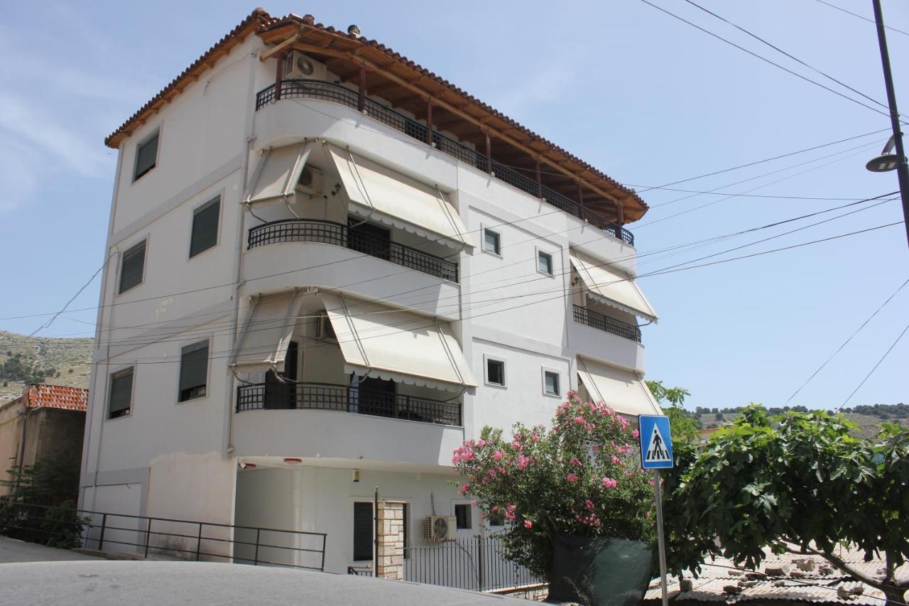סרנדה Kanina Hotel&Hostel מראה חיצוני תמונה