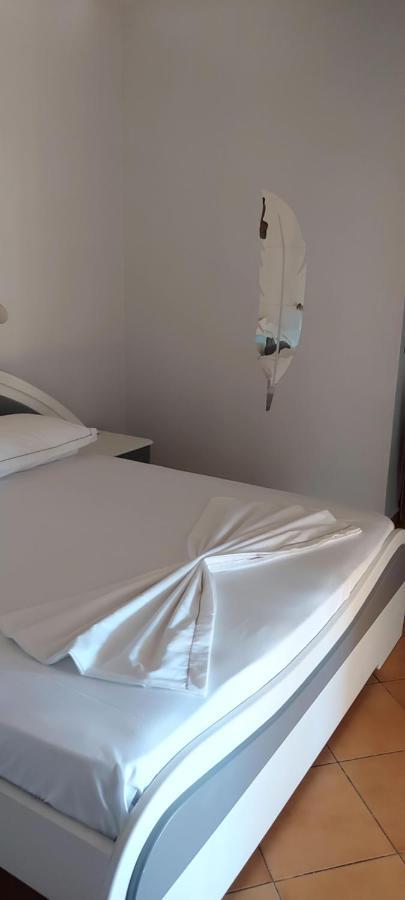 סרנדה Kanina Hotel&Hostel מראה חיצוני תמונה
