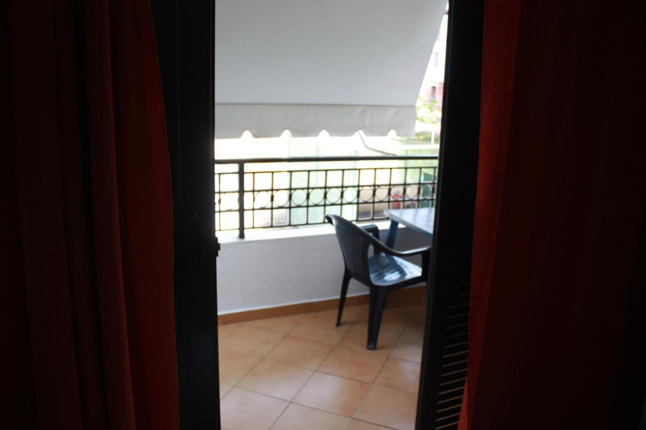 סרנדה Kanina Hotel&Hostel מראה חיצוני תמונה